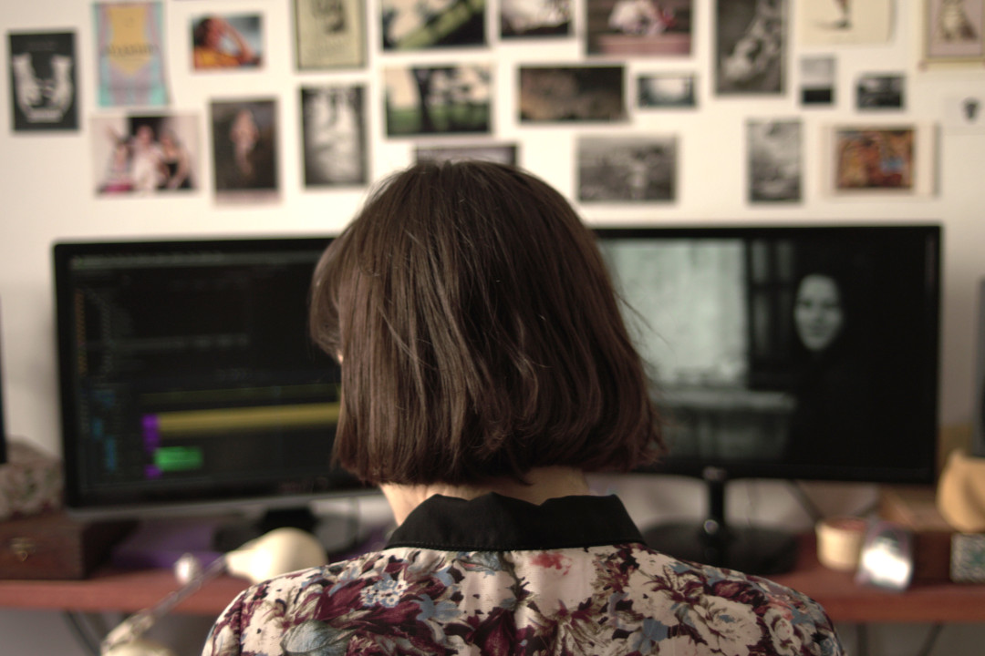 La mujer en la isla. Fotografía de Nadir Medina